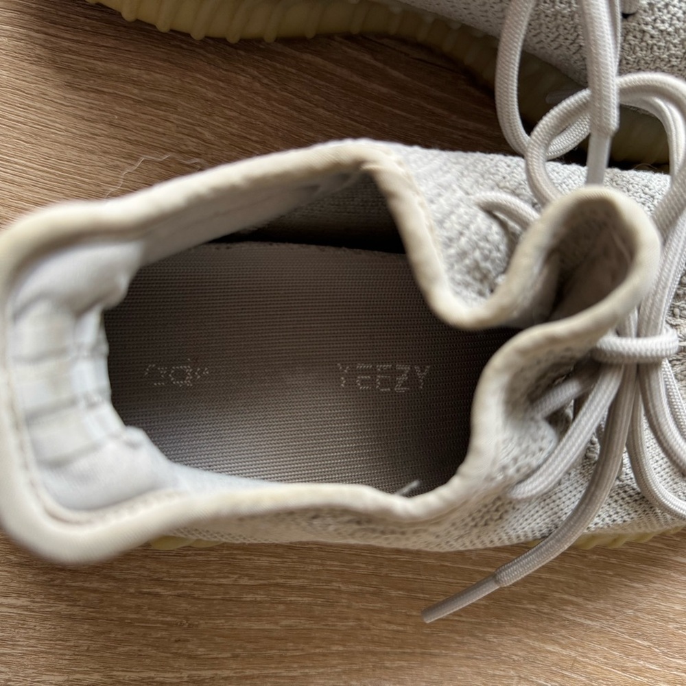 Yeezy 350 - image 4